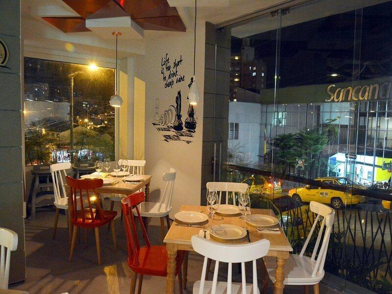 Quo Quality Hotel Manizales Dış mekan fotoğraf Restaurant in Athens