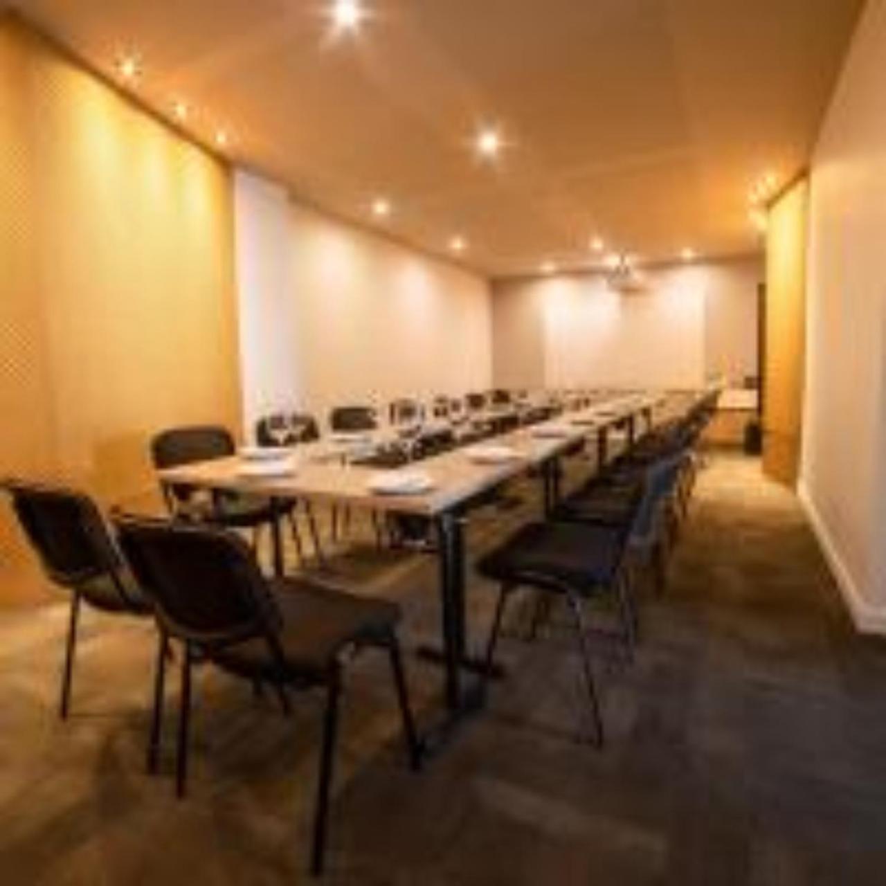 Quo Quality Hotel Manizales Dış mekan fotoğraf The meeting room